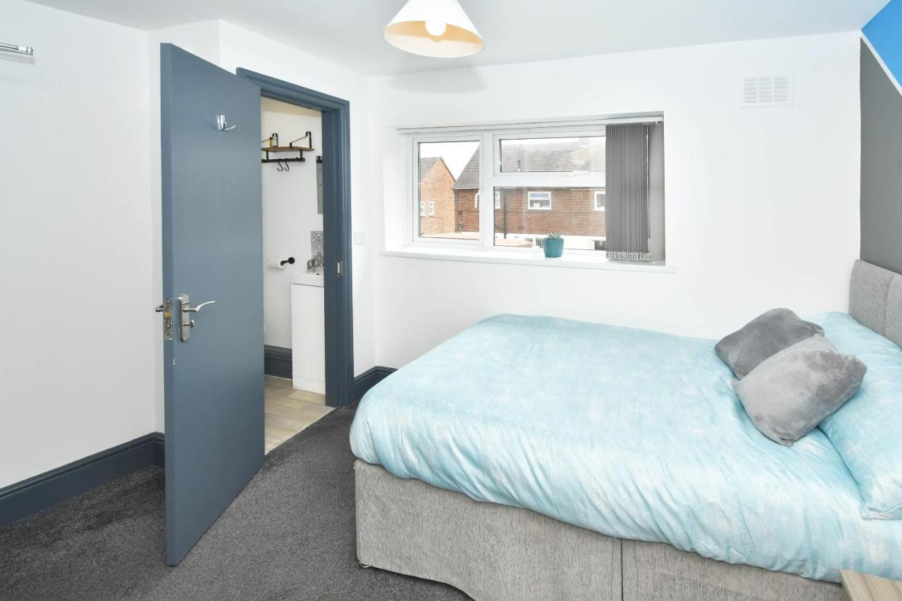 Townhouse @ Chiltern Place Newcastle Under Lyme Silverdale  Dış mekan fotoğraf